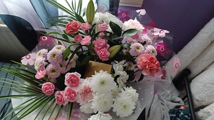 LORRAINE'S FLORIST, Florist in Liverpool