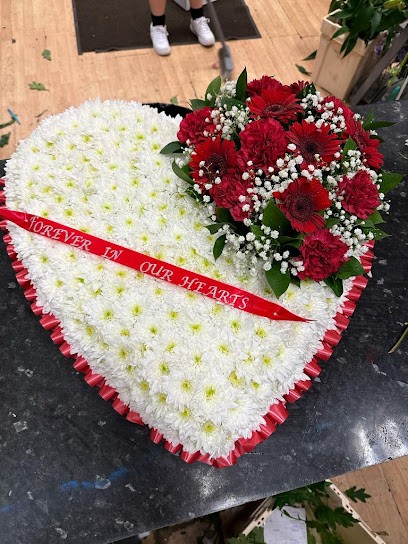 LT's Flower Power, Florist in Newport