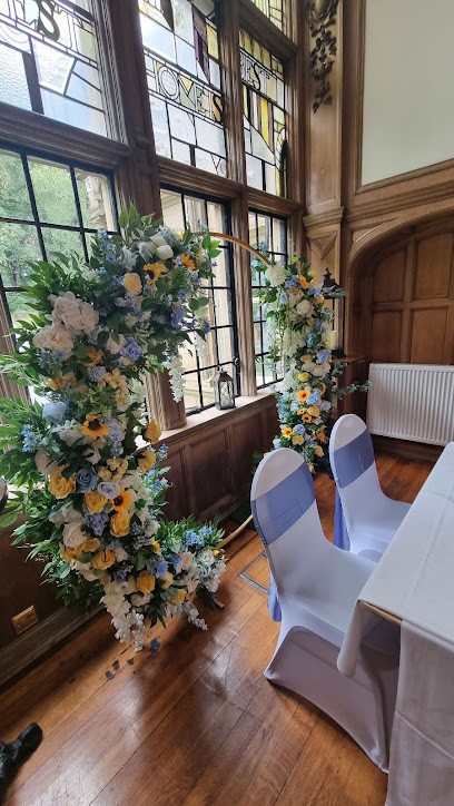 Eze Flower Boutique, Florist in Alloa