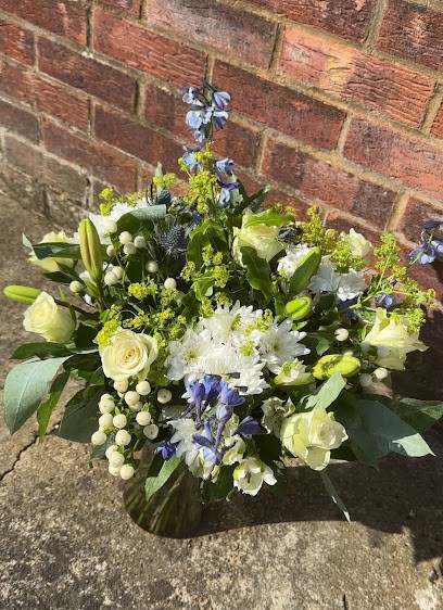 CarBloom Designs, Florist in Uxbridge