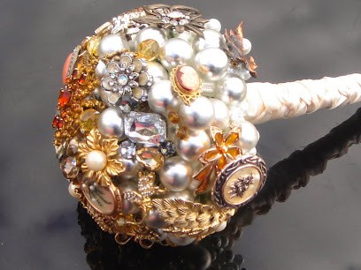 Victoria Barnes Brooch Bouquets, Florist in Padstow