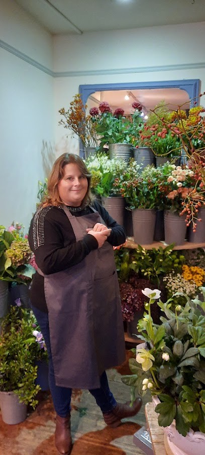 Flowers and twine, Florist in Salisbury