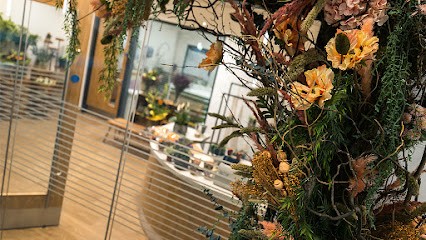 Iâl Flowers, Florist in Wrexham