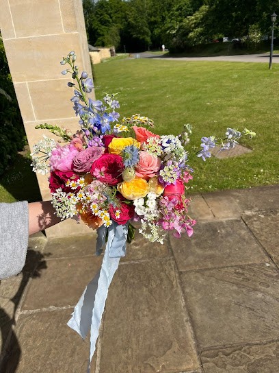 Flo and George Flowers, Florist in Swindon