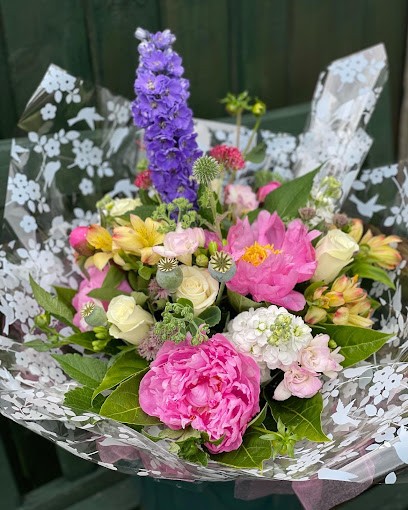 Blooming Thyme Nickki Lyons, Florist in Saint Helens