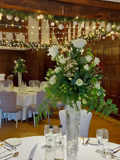 Cleves Wood Floristry, Florist in Weybridge