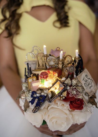 Maddison Rocks Floral Sculpture, Florist in Runcorn