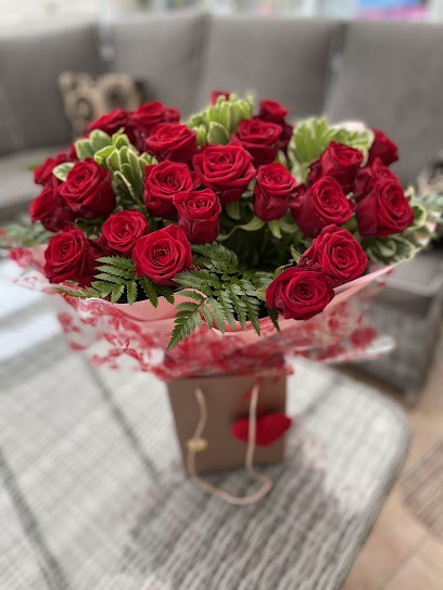 The Flower Bee, Florist in Wellingborough