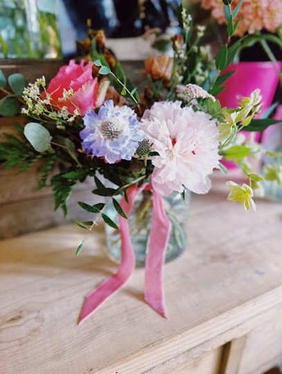 Rose & Lee Interiors Ltd, Florist in Manchester