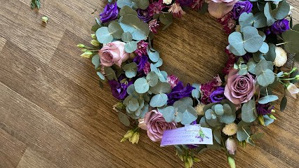 Field To Flower Farm Shop, Florist in Darvel