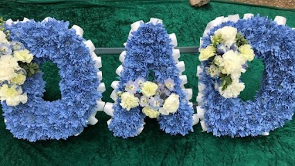 Crystillys Flowers and Things, Florist in Sevenoaks