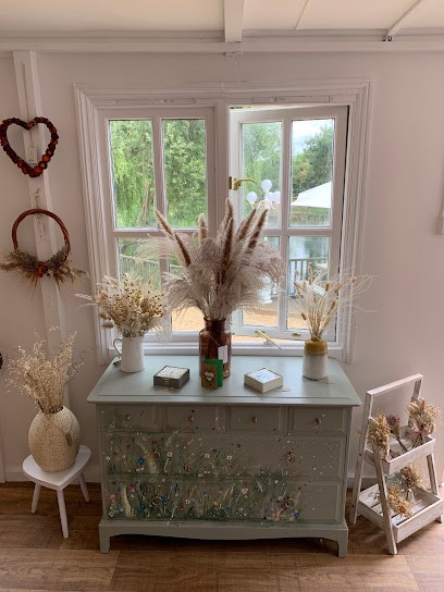 Wild Green Florals, Florist in Saffron Walden