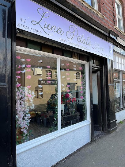 Luna Petals Florist, Florist in Telford