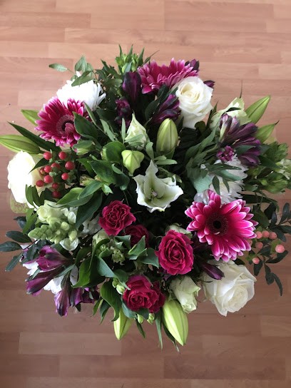 Vila Flora, Florist in Edgware