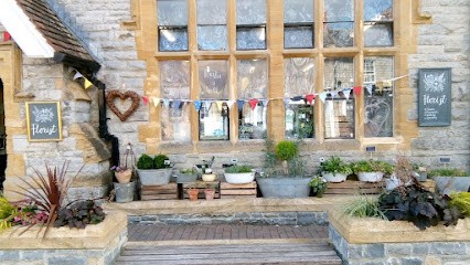 Luce Loves Flowers, Florist in Street