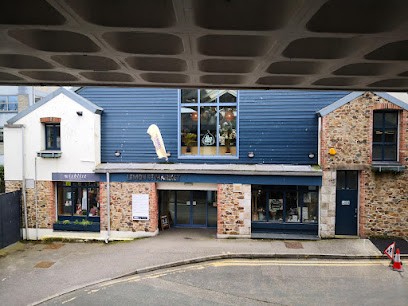 Flora & Vine, Florist in Truro