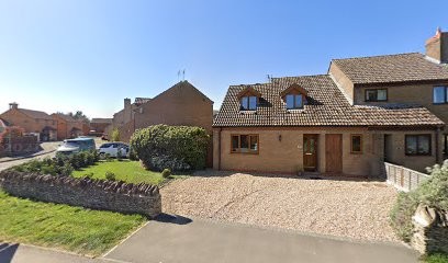 Minster Flowers, Florist in Witney