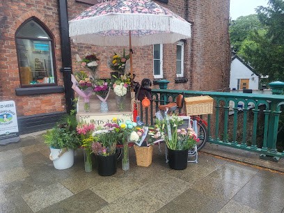 Oops-a-Daisy Artisan Blooms, Florist in Lymm