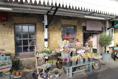 Catkin & Pussywillow Artisan Florist, Winchester, Florist in Winchester