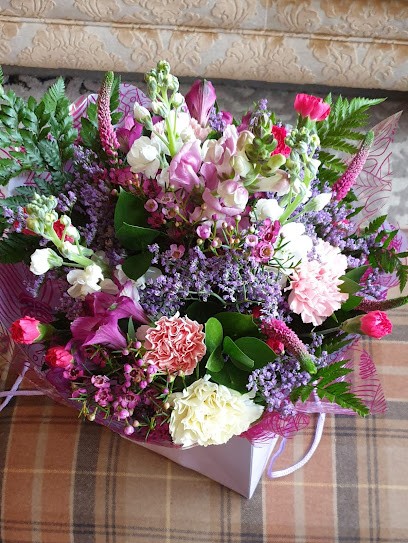 Roadside Flower Shop, Florist in Stevenston