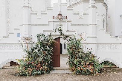 Queen of the Meadow, Florist in Neath