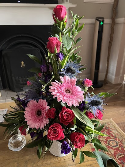 Sanpado, Florist in Brechin