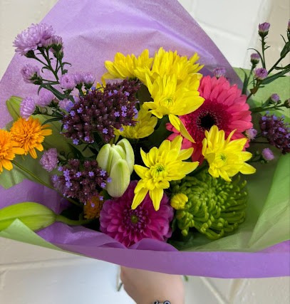 Made by Mirka, Florist in Swindon