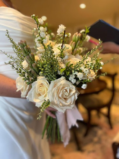 Pomp & Petals, Florist in Sherfield English